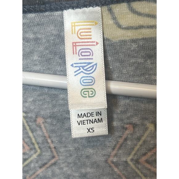 LuLaRoe Perfect T Shirt Women’s XS Lightning Bolt Print Short Sleeve Flowy Hem - Picture 7 of 10